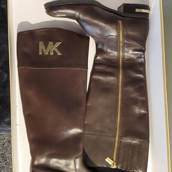 Michael Kors Leather Arley Boot - color: luggage - Picture 5 of 6